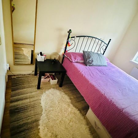 Quiet And Private Room Glasgow City Center 외부 사진